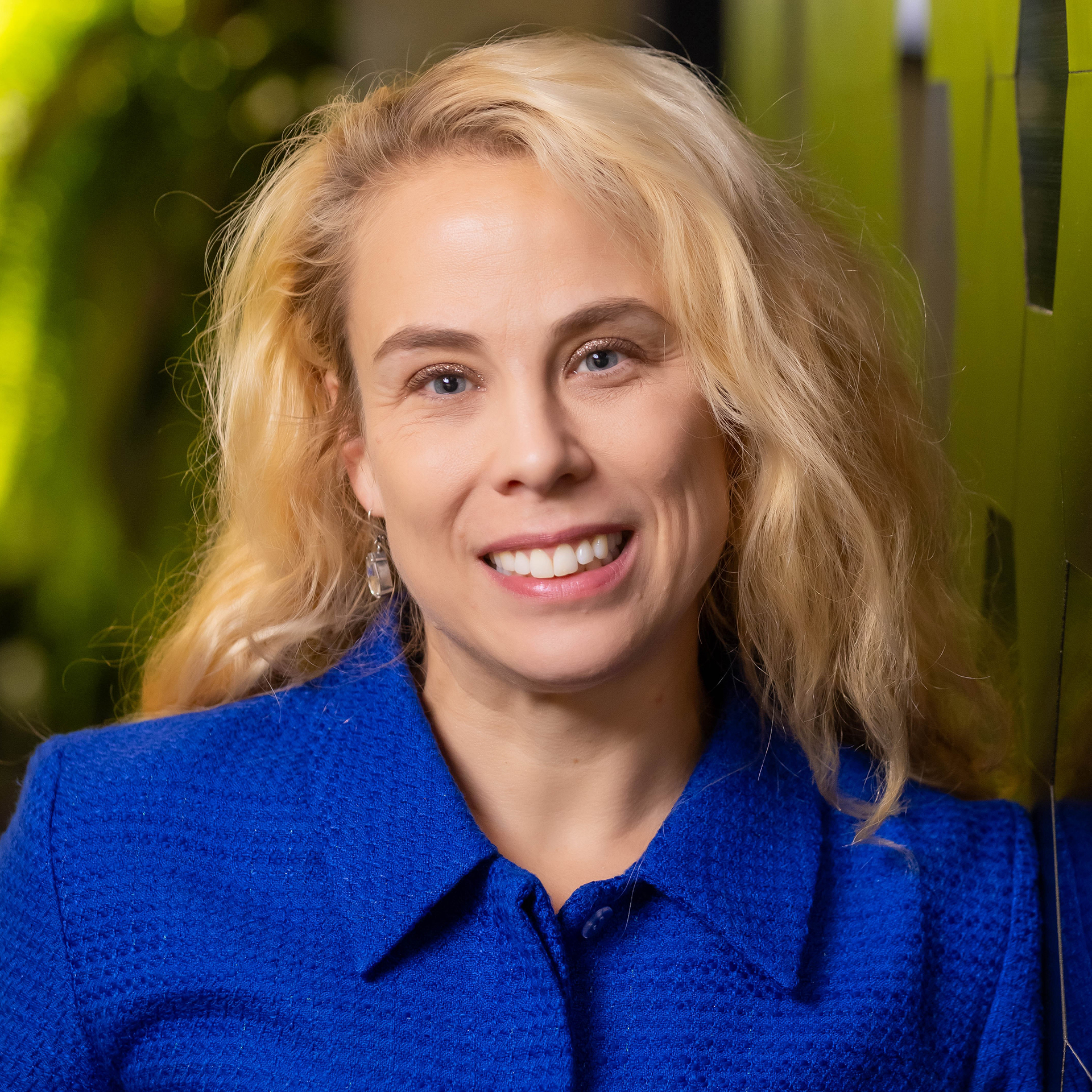 Professor Clare Arnott